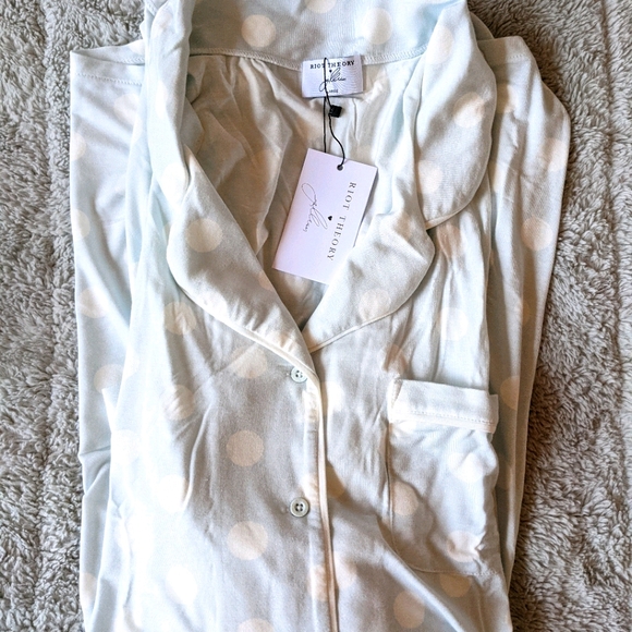 Riot Theory x Jillian Harris Nightieπ - Picture 1 of 2